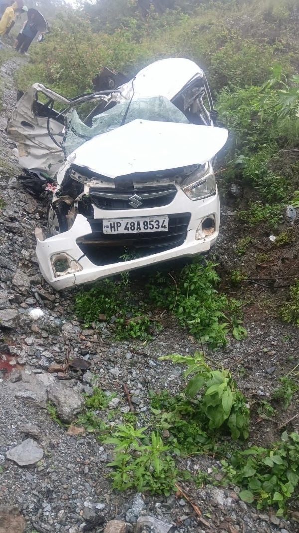 दुर्घटनाग्रस्त कार।