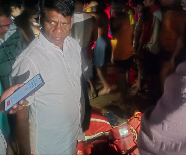 ବନ୍ୟାଜଳରେ ଫସିଥିବା ଲୋକଙ୍କର ସଫଳ ଉଦ୍ଧାର କାର୍ଯ୍ୟ ଜାରି