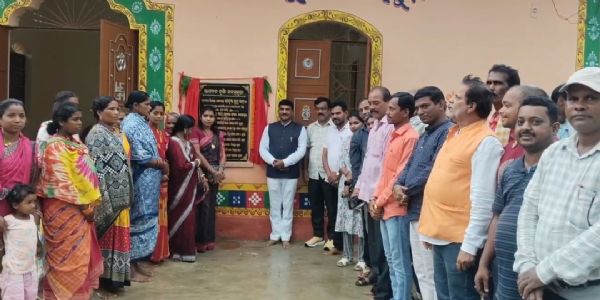 ବିଭିନ୍ନ ଉନ୍ନୟନ ମୂଳକ କାର୍ଯ୍ୟର ଲୋକାର୍ପଣ କଲେ କୋଟପାଡ଼ ବିଧାୟକ