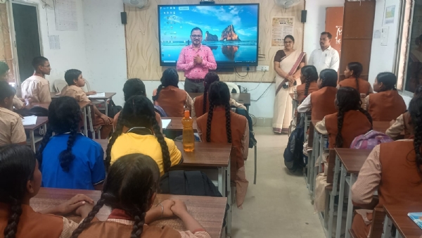 Deo visit Panchpada school