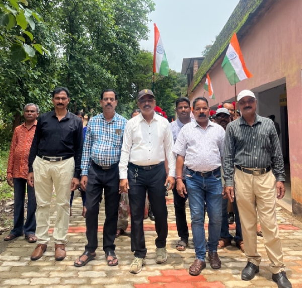 କଲେଜ ଅଧ୍ୟାପକ କଲେଜ ଅଧ୍ୟାପକ