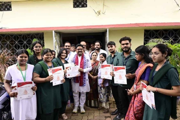 ଗୋପବନ୍ଧୁଙ୍କ ଶ୍ରାଦ୍ଧୋତ୍ସବ ରେ ବଲାଙ୍ଗିର ୫୨ ୟୁନିଟ ରକ୍ତ ସଂଗ୍ରହ ଗୋପବନ୍ଧୁଙ୍କ ଶ୍ରାଦ୍ଧୋତ୍ସବ ରେ ବଲାଙ୍ଗିର ୫୨ ୟୁନିଟ ରକ୍ତ ସଂଗ୍ରହ