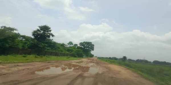 ହିର୍ମା–କଣ୍ଟାଟିକ୍ରା ରାସ୍ତା ବେହାଲ: ପ୍ରଶାସନର ତୁରନ୍ତ ହସ୍ତକ୍ଷେପ ଦାବି