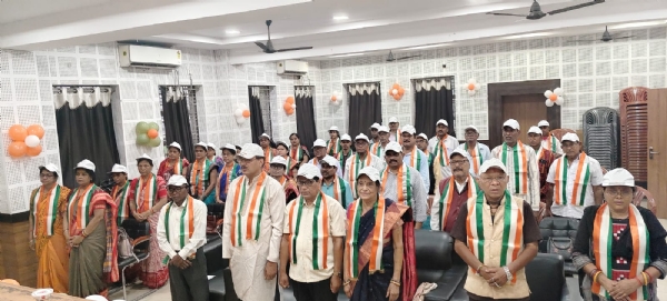 Patriotic song at jharsuguda