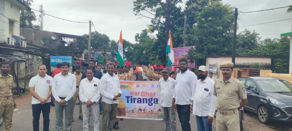 କୁଡୁମୁଲୁଗୁମ୍ମାରେ ତ୍ରିରଙ୍ଗା ଶୋଭାଯାତ୍ରା। କୁଡୁମୁଲୁଗୁମ୍ମାରେ ତ୍ରିରଙ୍ଗା ଶୋଭାଯାତ୍ରା।