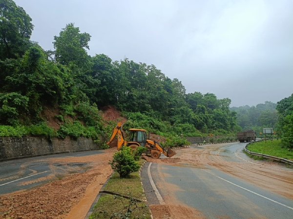 Landsliding Landsliding