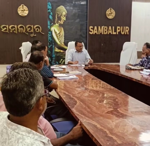 ଜିଲ୍ଲାପାଳଙ୍କ କାର୍ଯ୍ୟାଳୟରେ ଚାଷୀ ଓ ପ୍ରଶାସନ ମଧ୍ୟରେ ଏକ ଗୁରୁତ୍ୱପୂର୍ଣ୍ଣ ଆଲୋଚନା