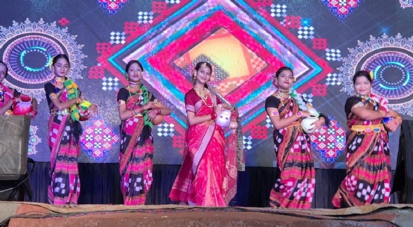 ସମ୍ବଲପୁରୀ ଲୋକ ସଂସ୍କୃତି କୁ ସର୍ବବ୍ୟାପୀ କରିଛି ସମ୍ବଲପୁରୀ ଦିନ ସମ୍ବଲପୁରୀ ଲୋକ ସଂସ୍କୃତି କୁ ସର୍ବବ୍ୟାପୀ କରିଛି ସମ୍ବଲପୁରୀ ଦିନ