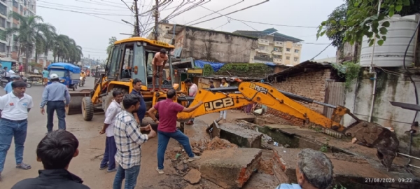 କ୍ଷେତରାଜପୁର ମୁଖ୍ୟ ରାସ୍ତାରେ ଏସ୍ଏମସିର ଉଚ୍ଛେଦ ଅଭିଯାନ