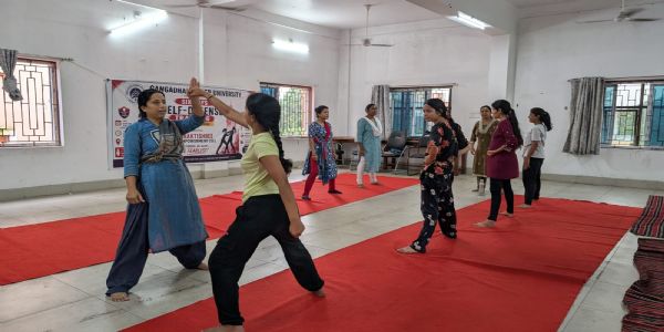 ଜିଏମୟୁରେ ଆତ୍ମରକ୍ଷା ପ୍ରଶିକ୍ଷଣ ଶିବିର