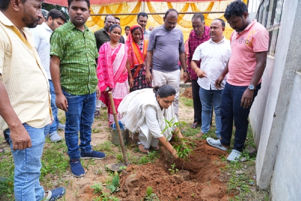 Ek ped maa ke nam programme