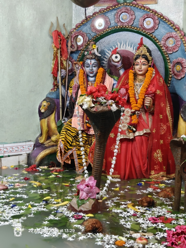 ଗଙ୍ଗାଜଳରେ ଭଗବାନ ଶିବଙ୍କ ଜଳାଭିଷେକ, ବହୁ ସଂଖ୍ୟାରେ ଭକ୍ତଙ୍କ ସମାଗମ