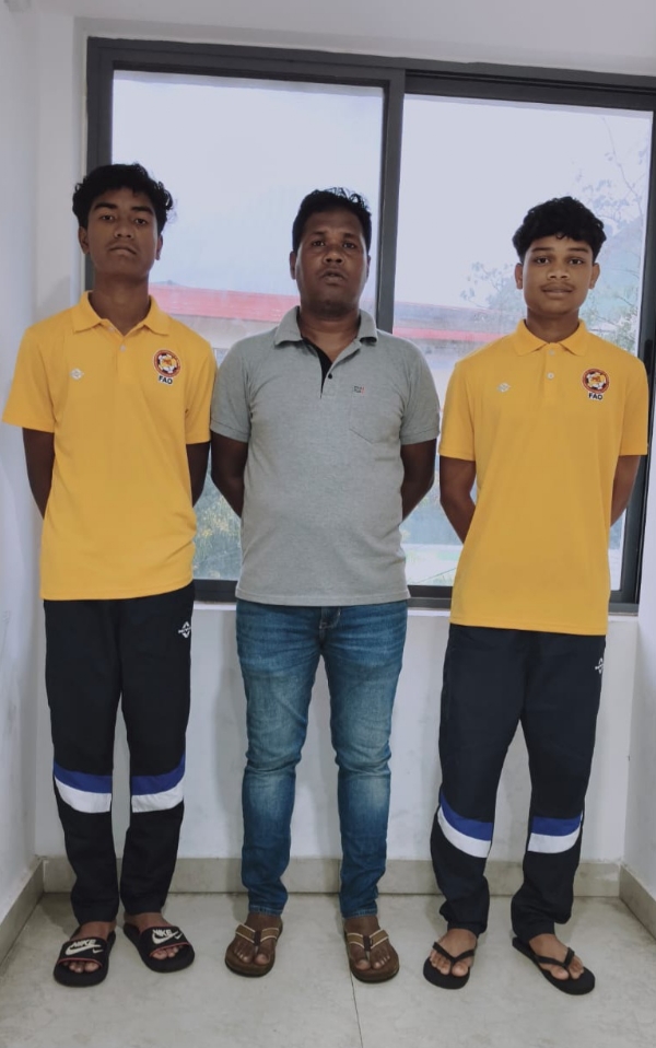 ସମ୍ବଲପୁର କ୍ରୀଡ଼ା ଛାତ୍ରାବାସର ଦୁଇ ଖେଳାଳୀ ଓଡ଼ିଶା ଜୁନିଅର ଫୁଟବଲ୍ ଦଳରେ ସାମିଲ ; କୋଚ୍ ଅଜୟ କୁମାର ବେହେରା ହେଲେ ମୁଖ୍ୟ ପ୍ରଶିକ୍ଷକ