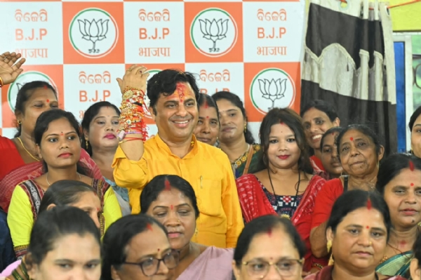 Rakshabandhan in BJP office