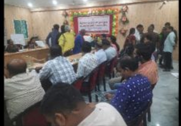 ସୋନପୁର ପଞ୍ଚାୟତ ସମିତି କାର୍ଯ୍ୟାଳୟରେ ଜିଲ୍ଲାପାଳ ଓ ଆରକ୍ଷୀ ଅଧିକ୍ଷକଙ୍କ ଯୁଗ୍ମ ଅଭିଯୋଗ ଶୁଣାଣି , ୫୨ଟି ଦରଖାସ୍ତ ଗ୍ରହଣ