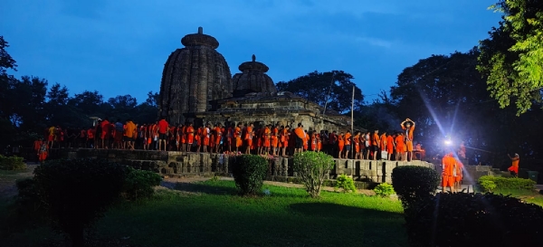 ଶ୍ରାବଣର ପ୍ରଥମ ସୋମବାର ବୋଲ୍ବମ୍ ଧ୍ବନିରେ କମ୍ପିଲା ବୌଦ୍ଧ ଜିଲାର ଐତିହାସିକ ଗନ୍ଧରାଢ଼ୀ ପୀଠ ଶ୍ରାବଣର ପ୍ରଥମ ସୋମବାର ବୋଲ୍ବମ୍ ଧ୍ବନିରେ କମ୍ପିଲା ବୌଦ୍ଧ ଜିଲାର ଐତିହାସିକ ଗନ୍ଧରାଢ଼ୀ ପୀଠ