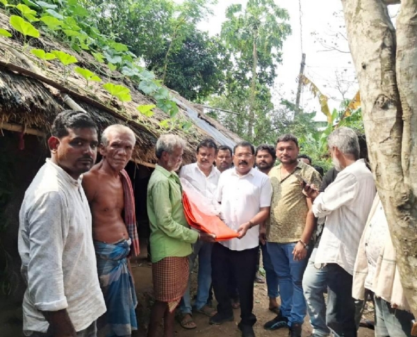 BHANDARIPOKHARI RE RELIEF BANTILE MLA SANJIB