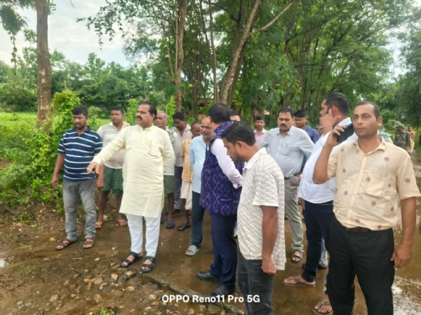 ବୌଦ୍ଧ ବନ୍ୟା ପ୍ରଭାବିତ ଅଞ୍ଚଳ ପରିଦର୍ଶନ ସହ ବିଭାଗୀୟ ସମୀକ୍ଷା କଲେ ବିଧାୟକ ବୌଦ୍ଧ ବନ୍ୟା ପ୍ରଭାବିତ ଅଞ୍ଚଳ ପରିଦର୍ଶନ ସହ ବିଭାଗୀୟ ସମୀକ୍ଷା କଲେ ବିଧାୟକ
