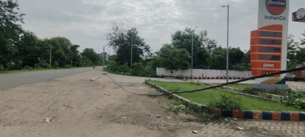 Bidyut khamba bhangi padichi