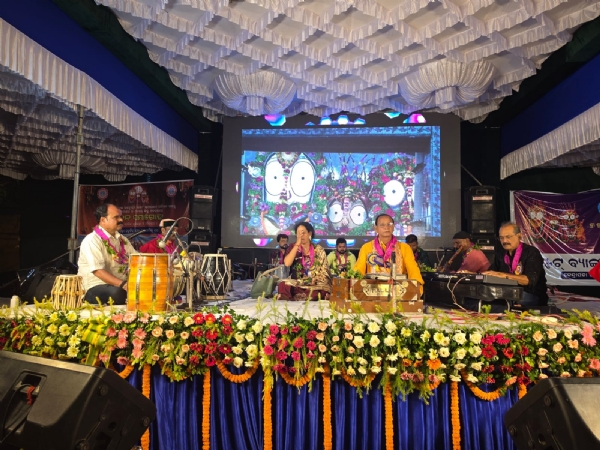 --------------- ରଥ ଦାଣ୍ଡ ରେ ଭଜନ ସମାରୋହ କାର୍ୟ୍ୟକ୍ରମ --------------- ରଥ ଦାଣ୍ଡ ରେ ଭଜନ ସମାରୋହ କାର୍ୟ୍ୟକ୍ରମ