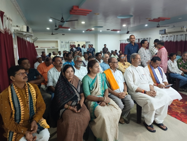 ଚତୁର୍ଥସ୍ତମ୍ଭ ଆଜି ଅବହେଳିତ.. ସାମ୍ବାଦିକ ଙ୍କ ସୁରକ୍ଷା ସହ ପେନସନ ବ୍ୟବସ୍ଥା ଲାଗୁ କରିବା ନିହାତି ଆବଶ୍ୟକ..