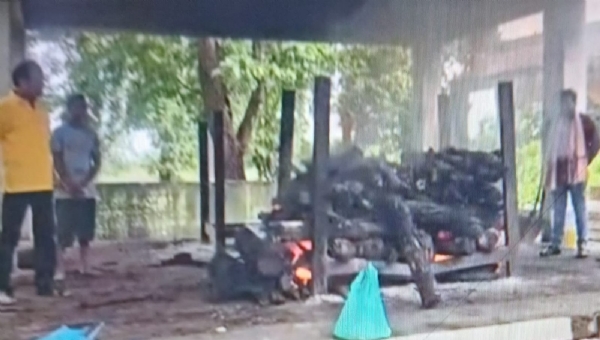 ଅଜଣା ବୃଦ୍ଧାଙ୍କ ଶେଷକୃତ୍ୟ ସମ୍ପନ୍ନ କରି ଏନଏସି ଅଧ୍ୟକ୍ଷ ଓ ଜିଲ୍ଲା ପରିଷଦ ସଦସ୍ୟ ଦେଖାଇଲେ ମାନବିକତା ଅଜଣା ବୃଦ୍ଧାଙ୍କ ଶେଷକୃତ୍ୟ ସମ୍ପନ୍ନ କରି ଏନଏସି ଅଧ୍ୟକ୍ଷ ଓ ଜିଲ୍ଲା ପରିଷଦ ସଦସ୍ୟ ଦେଖାଇଲେ ମାନବିକତା