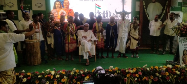 ପୂର୍ବତନ ମୁଖ୍ୟମନ୍ତ୍ରୀଙ୍କୁ ଭେଟିଲା ଜିଲ୍ଲା ସହିଦ ନର୍ସିଂ ଡମ ସମାଜ ପୂର୍ବତନ ମୁଖ୍ୟମନ୍ତ୍ରୀଙ୍କୁ ଭେଟିଲା ଜିଲ୍ଲା ସହିଦ ନର୍ସିଂ ଡମ ସମାଜ