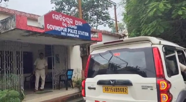 କଟାଗଛର କାଠ ମାଗିବାକୁ ନେଇ ବଚସା, କୁରାଢ଼ିରେ ଆକ୍ରମଣ କରି ବୃଦ୍ଧଙ୍କୁ ହତ୍ୟା କଟାଗଛର କାଠ ମାଗିବାକୁ ନେଇ ବଚସା, କୁରାଢ଼ିରେ ଆକ୍ରମଣ କରି ବୃଦ୍ଧଙ୍କୁ ହତ୍ୟା