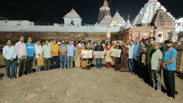 ପୁରୀବାସୀ ଙ୍କ ପାଇଁ ଶ୍ରୀମନ୍ଦିର ଦର୍ଶନ ସ୍ଥାୟୀ ବ୍ୟବସ୍ଥା ଦାବିରେ ୧୬୫ ଦିନର ଅବିରତ ପଦଯାତ୍ରା : ପୁରୀବାସୀ ଙ୍କ ପାଇଁ ଶ୍ରୀମନ୍ଦିର ଦର୍ଶନ ସ୍ଥାୟୀ ବ୍ୟବସ୍ଥା ଦାବିରେ ୧୬୫ ଦିନର ଅବିରତ ପଦଯାତ୍ରା :