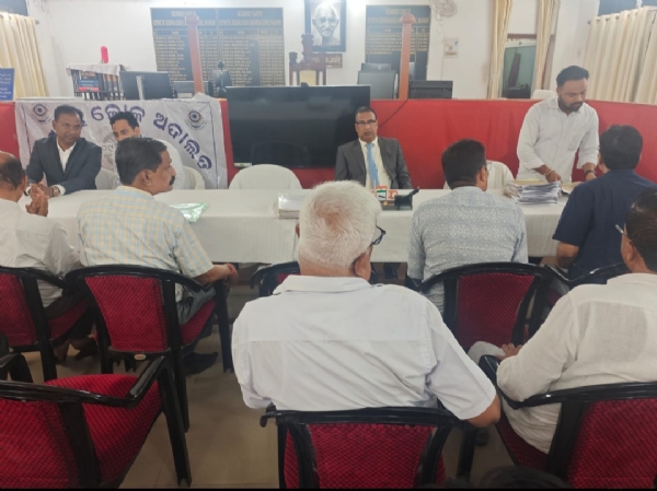 ତୃତୀୟ ରାଷ୍ଟ୍ରୀୟ ଲୋକ ଅଦାଲତ ଜିଲ୍ଲା କୋର୍ଟ ପରିସର ସମେତ ସମସ୍ତ ତାଲୁକ ସ୍ତରୀୟ ଓ ତୁଷୁରା ନ୍ୟାୟାଳୟଠାରେ ଅନୁଷ୍ଠିତ