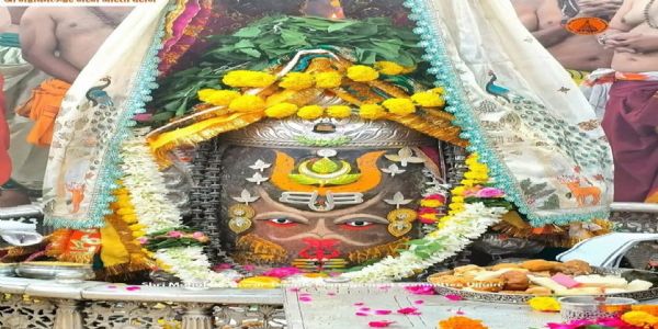ଭସ୍ମ ଆରତୀରେ ରାଜା ସ୍ୱରୂପରେ ସଜ୍ଜିତ ହେଲେ ବାବା ମହାକାଳ