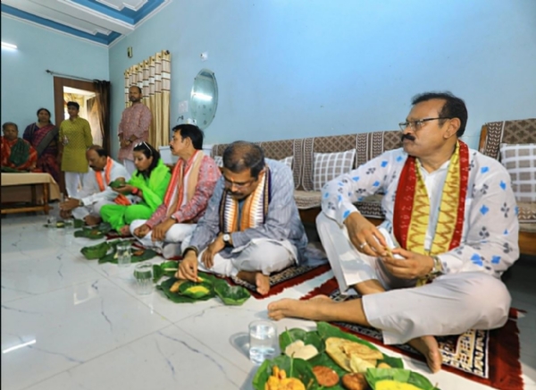 ନୂଆଁଖାଇ