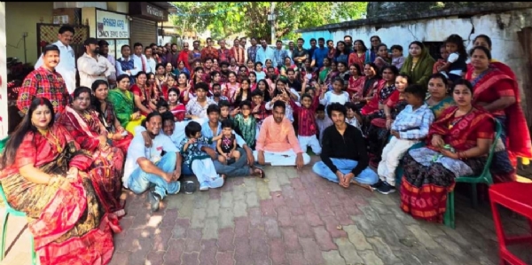 ୩୦ ପରିବାର ତଥା ୧୧୦ଜଣ ସଦସ୍ୟ ଏକାଠି ହୋଇକୁମ୍ଭାର ପରିବାର ସାମୁହିକ ଭାବେ ପାଳିଲେ ନୂଆଁଖାଇ