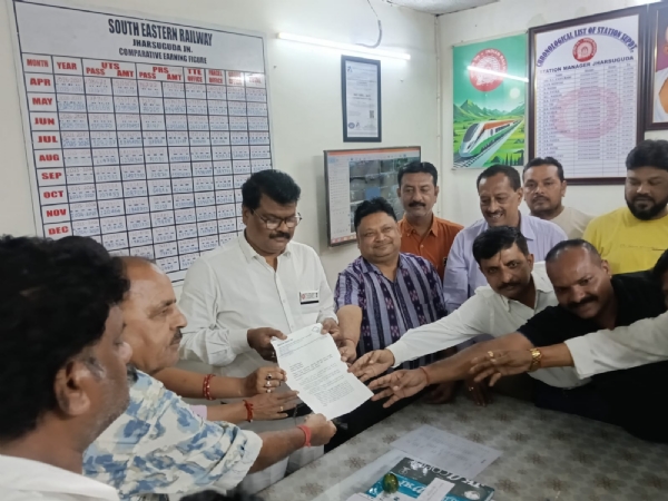 ରେଳ ଷ୍ଟେସନର ବିଭିନ୍ନ ସମସ୍ୟା ନେଇ ଦକ୍ଷିଣ ପୂର୍ବ ରେଳ ଷ୍ଟେସନର ବିଭିନ୍ନ ସମସ୍ୟା ନେଇ ଦକ୍ଷିଣ ପୂର୍ବ