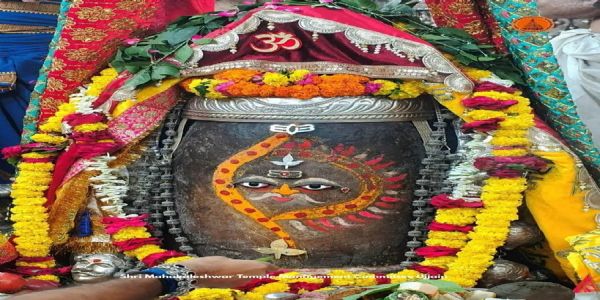 ପଞ୍ଚାମୃତ ଅଭିଷକ ପରେ ମହାକାଳଙ୍କୁ ଅର୍ପଣ କରାଗଲା ଭସ୍ମ