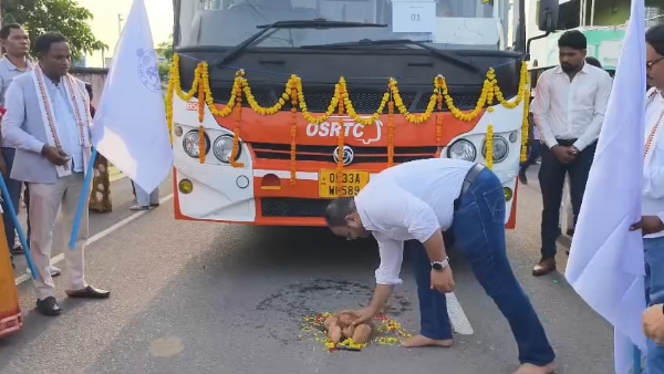 ମାଲକାନଗିରିରୁ ଶ୍ରୀ ଜଗନ୍ନାଥ ଦର୍ଶନ ଯୋଜନାର ଶୁଭାରମ୍ଭ, ଆଭାସୀ ମାଧ୍ୟମରେ ଉଦ୍ଘାଟନ କଲେ ମାନ୍ୟବର ଉପ-ମୁଖ୍ୟମନ୍ତ୍ରୀ