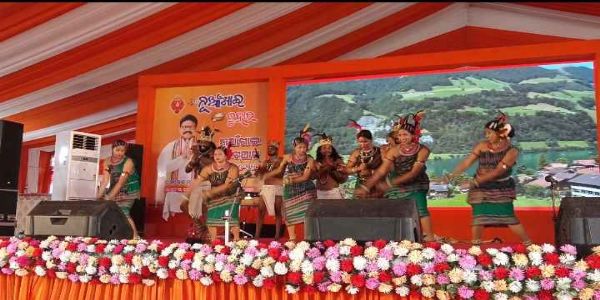 ସ୍ବାସ୍ଥ୍ୟ ମନ୍ତ୍ରୀ ଙ୍କ ତତ୍ୱାବଧାନ ଓ ଡିବିରି ଅନୁଷ୍ଠାନ ର ମିଳିତ ସହଯୋଗ ରେ ନୁଆଁଖାଇ ଭେଟଘାଟ 2026-27 କାର୍ଯ୍ୟକ୍ରମ ଅନୁଷ୍ଠିତ