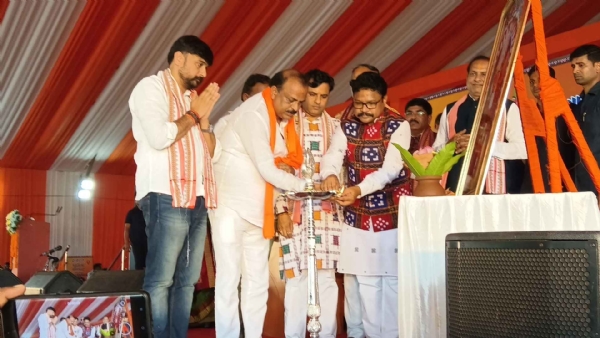 ସ୍ବାସ୍ଥ୍ୟ ମନ୍ତ୍ରୀ ଙ୍କ ତତ୍ୱାବଧାନ ଓ ଡିବିରି ଅନୁଷ୍ଠାନ ର ମିଳିତ ସହଯୋଗ ରେ ନୁଆଁଖାଇ ଭେଟଘାଟ 2026-27 କାର୍ଯ୍ୟକ୍ରମ ଅନୁଷ୍ଠିତ ସ୍ବାସ୍ଥ୍ୟ ମନ୍ତ୍ରୀ ଙ୍କ ତତ୍ୱାବଧାନ ଓ ଡିବିରି ଅନୁଷ୍ଠାନ ର ମିଳିତ ସହଯୋଗ ରେ ନୁଆଁଖାଇ ଭେଟଘାଟ 2026-27 କାର୍ଯ୍ୟକ୍ରମ ଅନୁଷ୍ଠିତ