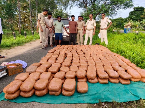 ୫ କ୍ଵିଣ୍ଟାଲ ୪୦ କେଜି , ୫ କୋଟି ମୂଲ୍ୟ ର ଗଞ୍ଜେଇ ସହ ୨ କାର,୧ ବାଇକ୍ ଜବତ; ୩ ଗିରଫ ୫ କ୍ଵିଣ୍ଟାଲ ୪୦ କେଜି , ୫ କୋଟି ମୂଲ୍ୟ ର ଗଞ୍ଜେଇ ସହ ୨ କାର,୧ ବାଇକ୍ ଜବତ; ୩ ଗିରଫ