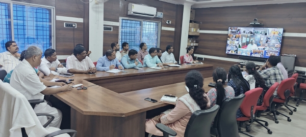 ଗଭୀର ଅବପାତ ଓ ପ୍ରବଳ ବର୍ଷା ସମ୍ଭାବନା: ମାଲକାନଗିରି ଜିଲ୍ଲାପାଳ ପ୍ରଥମେଶ ଅରବିନ୍ଦ ରାଜସିର୍କେଙ୍କ ଅଧ୍ୟକ୍ଷତାରେ ଜରୁରୀ ସମୀକ୍ଷା, ପ୍ରଶାସନ ସମ୍ପୂର୍ଣ୍ଣ ସଜାଗ* *୨୪ ଗଭୀର ଅବପାତ ଓ ପ୍ରବଳ ବର୍ଷା ସମ୍ଭାବନା: ମାଲକାନଗିରି ଜିଲ୍ଲାପାଳ ପ୍ରଥମେଶ ଅରବିନ୍ଦ ରାଜସିର୍କେଙ୍କ ଅଧ୍ୟକ୍ଷତାରେ ଜରୁରୀ ସମୀକ୍ଷା, ପ୍ରଶାସନ ସମ୍ପୂର୍ଣ୍ଣ ସଜାଗ* *୨୪