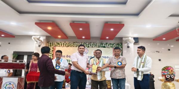 ଫୁଲବାଣୀରେ କନ୍ଧମାଳ ଜିଲ୍ଲା ସାମ୍ବାଦିକ ସମନ୍ବୟ ସମିତି ପକ୍ଷରୁ ବିରାଟ ସାମ୍ବାଦିକ ସମାବେଶ