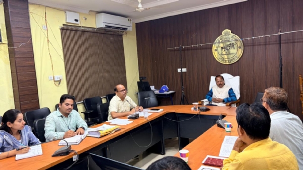 Duda samiksha baithak anusthita
