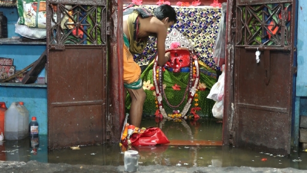 ପୁରୀ ସାତପଡା ରାସ୍ତାର ମଙ୍ଗଳାଘାଟ ରାସ୍ତାରେ ଆଣ୍ଠୁଏ ପାଣି