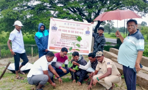 ସେବା ସଙ୍କଳ୍ପ ଅଭିଯାନ କ୍ରମେ ପଞ୍ଚାୟତ ତରଫରୁ ବୃକ୍ଷରୋପଣ କାର୍ଯ୍ୟକ୍ରମ ସେବା ସଙ୍କଳ୍ପ ଅଭିଯାନ କ୍ରମେ ପଞ୍ଚାୟତ ତରଫରୁ ବୃକ୍ଷରୋପଣ କାର୍ଯ୍ୟକ୍ରମ