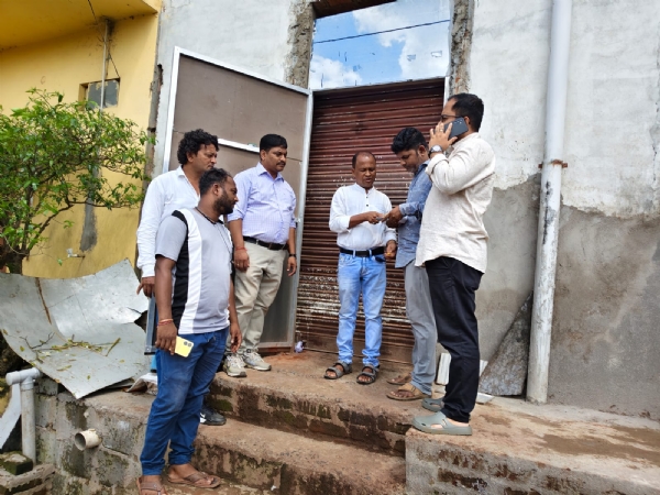 ସଂନ୍ଧ୍ୟା ବେକେରିକୁ ସିଲ କଲା ପୌର ପ୍ରଶାସନ ସଂନ୍ଧ୍ୟା ବେକେରିକୁ ସିଲ କଲା ପୌର ପ୍ରଶାସନ
