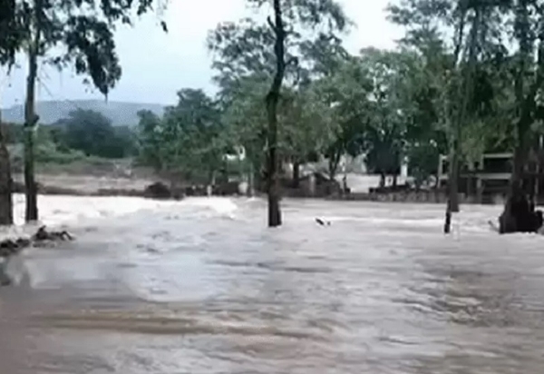 चित्रकूट में फिर उफान पर मंदाकिनी