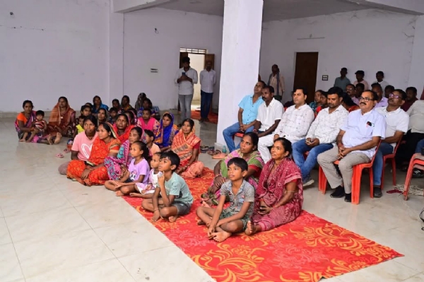 ଭଉରାରେ କର୍ମୀଙ୍କ ସହ ‘ମନ୍ କି ବାତ୍’ ଶୁଣିଲେ ବିଧାୟକ