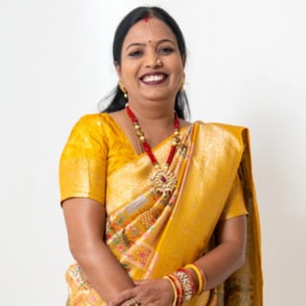 लोक गायिका सीमा मिश्रा लोक गायिका सीमा मिश्रा