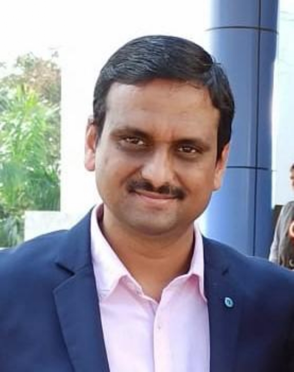 भाषा-सेवी नारायण साव भाषा-सेवी नारायण साव