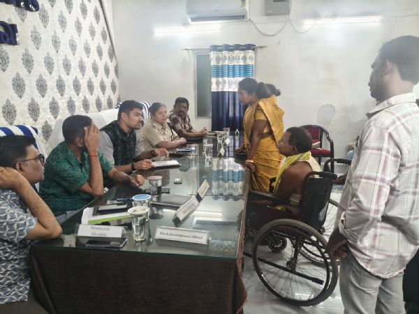 କୋଲାବିରାଠାରେ ଜିଲ୍ଲାପାଳଙ୍କ ଯୁଗ୍ମ ଅଭିଯୋଗ ଶୁଣାଣି ଶିବିର
